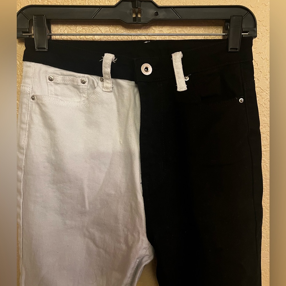 BLACK/WHITE Shein Jeans